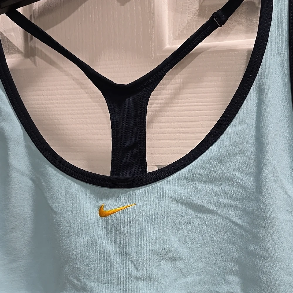 Nike Light Blue Workout Tank Woman's Size XL - Picture 2 of 9